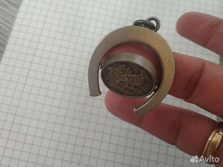 Брелок. North Carolina