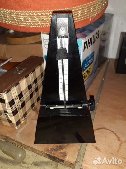 Метроном Механические,карболит