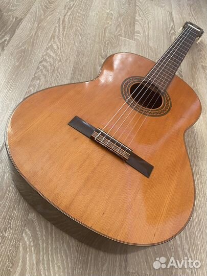 Классическая гитара Yamaha. Япония