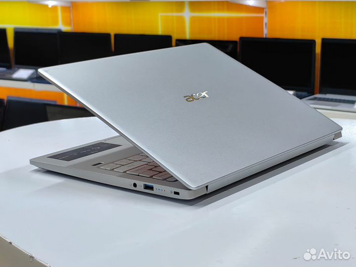 Ультрабук Acer Swift 13.5''oled 2k Cire i5 1135g7