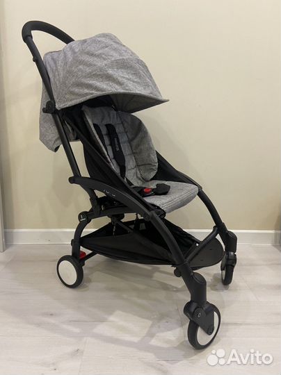 Прогулочная коляска yoya