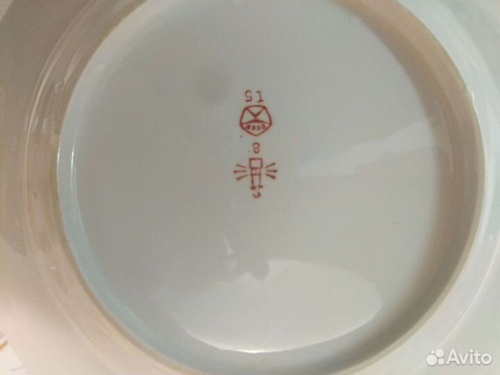 Сервиз из тарелок