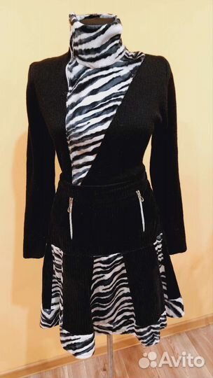 Костюм женский четвёрка