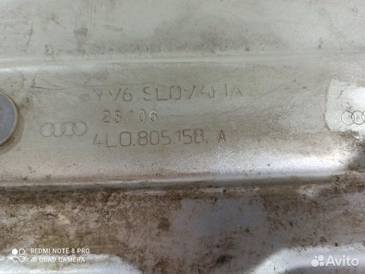 Кронштейн крыла Audi Q7 передний правый верхний