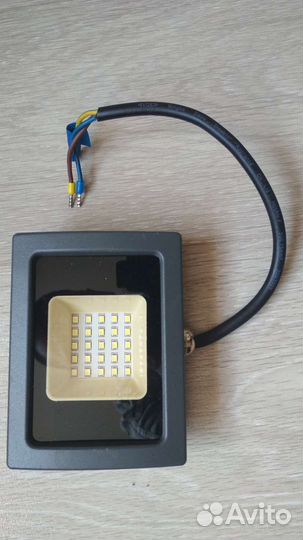 Светодиодный прожектор