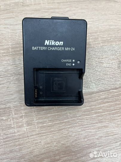 Зарядное устройство Nikon