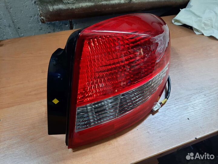 Задний фонарь kia rio (седан) 9240FD020