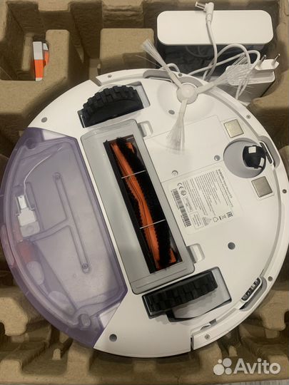 Робот пылесос