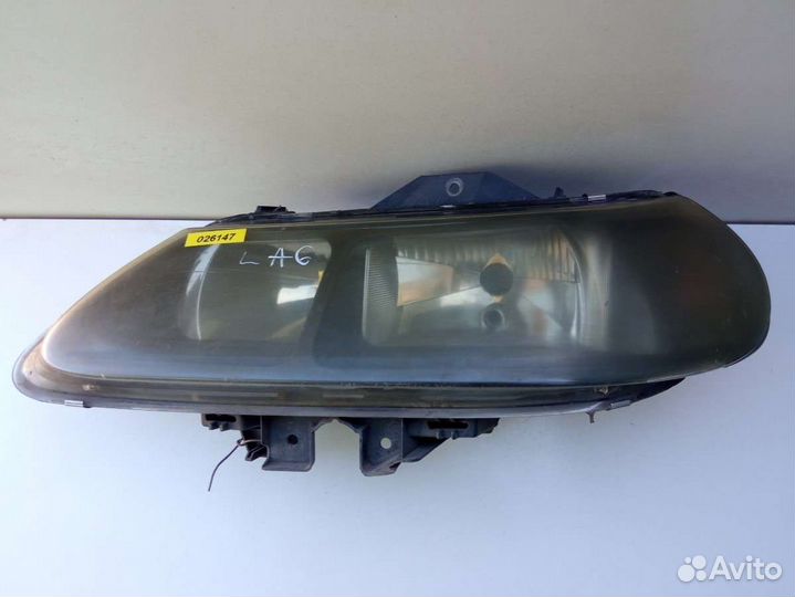 Фара передняя левая Renault Laguna 1