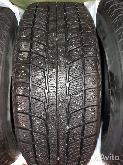 Triangle TR777 215/60 R16