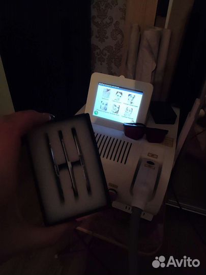 Лазерный аппарат для удаления волос