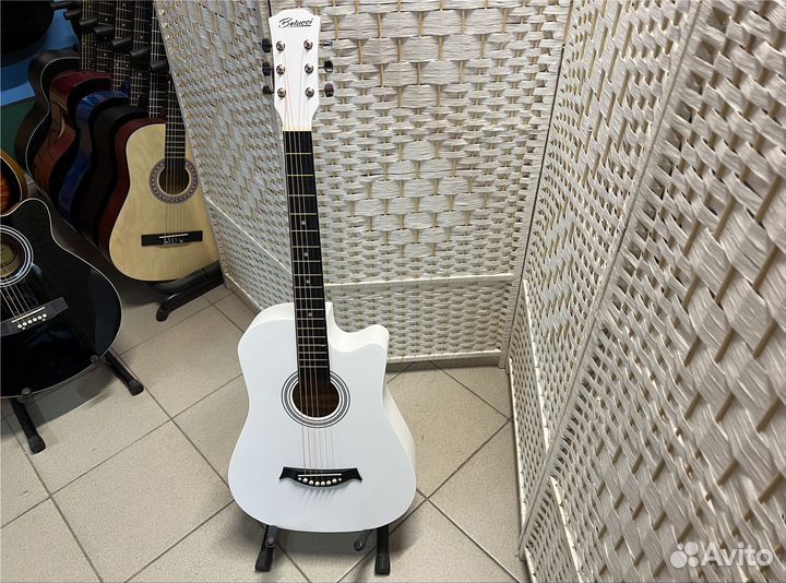 Гитара для обучения с комплектом