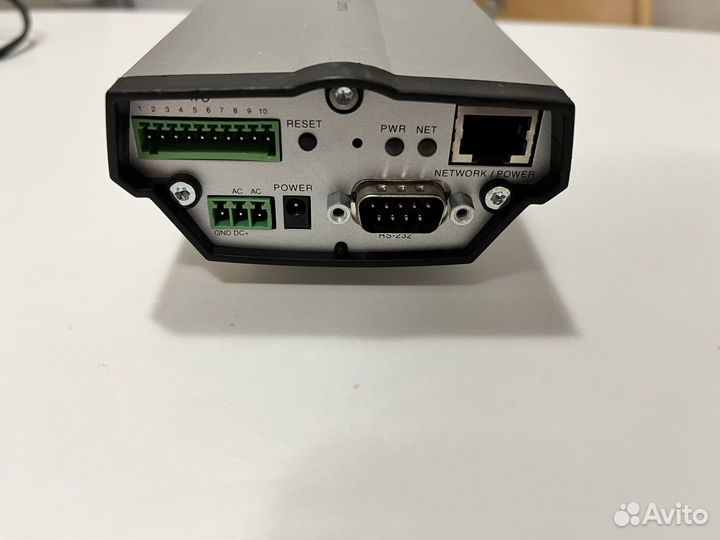 Камера axis 221