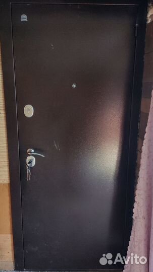 Дверь входная металлическая правая бу