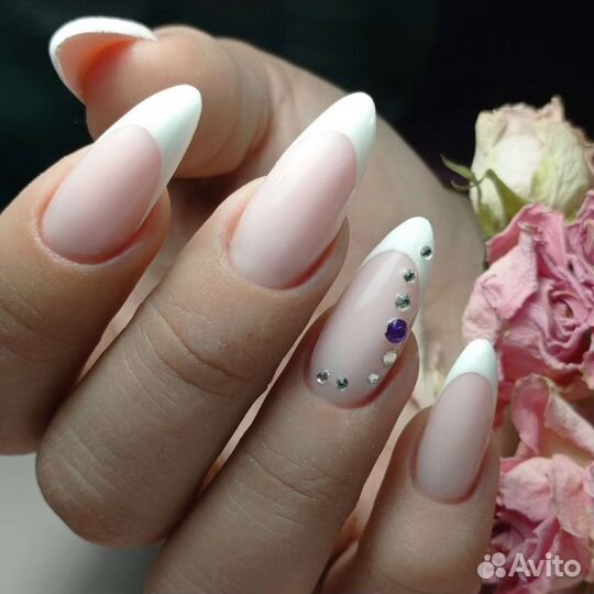 Маникюр и педикюр