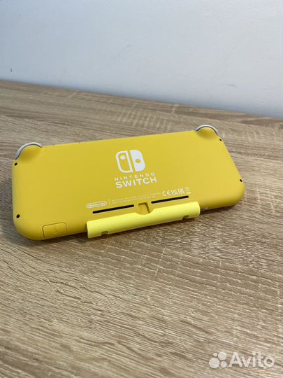 Nintendo switch lite с играми