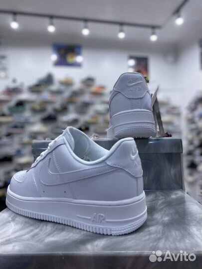 Кроссовки Nike Air Force 1