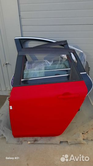 Дверь задняя левая Mazda 3 bk хэтчбек