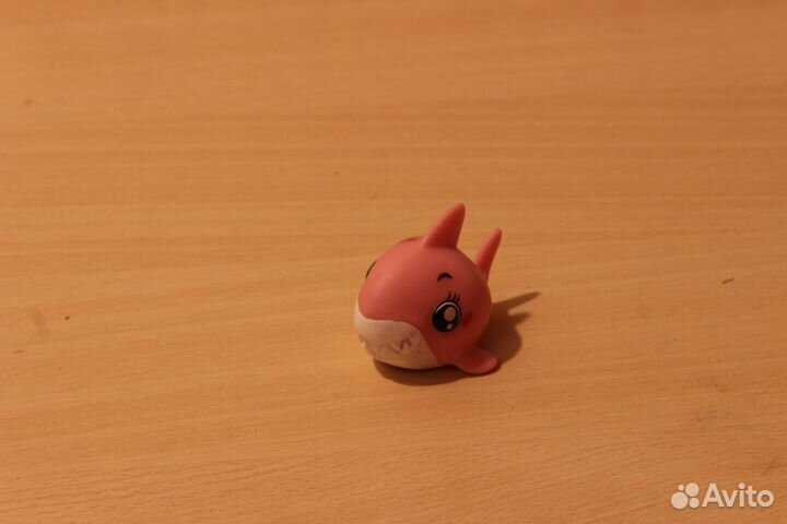 Игрушка акула