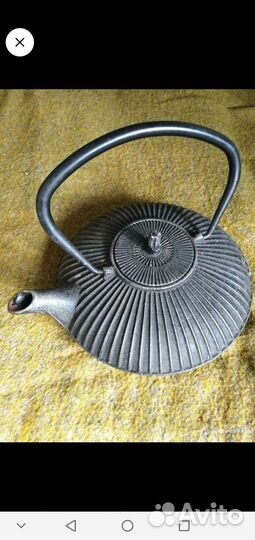 Чайник чугунный