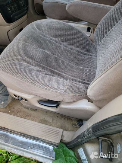 Сиденья диваны на форд виндстар