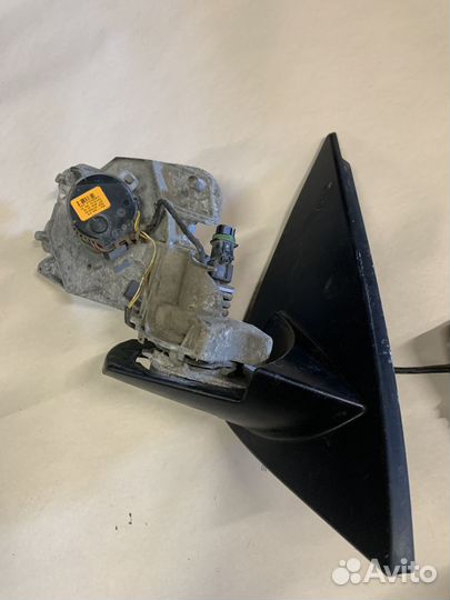 Правое зеркало Bmw x5 E70