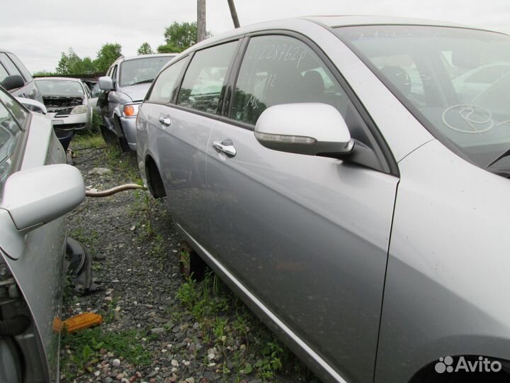 Правая задняя дверь Honda Accord 2005