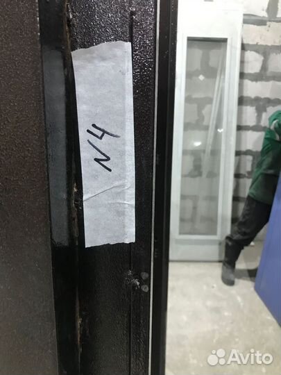 Дверь входная металлическая