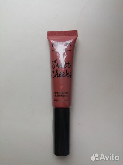 Жидкие румяна Nyx (Sweet Cheeks, тон Nude Tude)