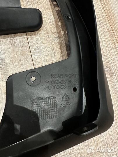 Брызговики toyota camry 70