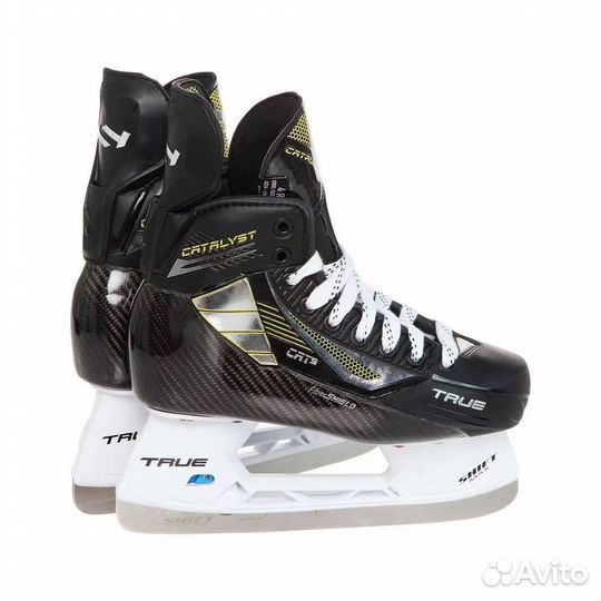 Коньки хоккейные профессиональные