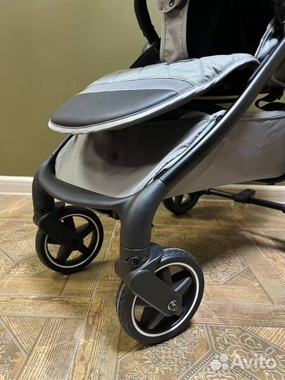 Коляска Luxmom Libra новая