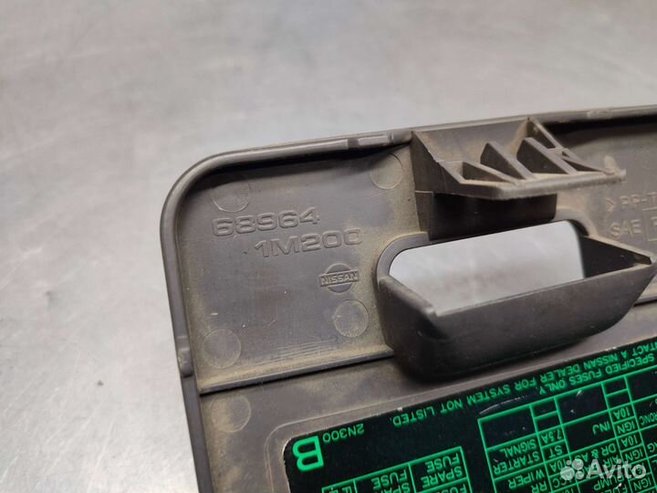 Крышка блока предохранителей Nissan Almera N15 1998