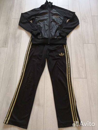 Спортивный костюм adidas, р. 42