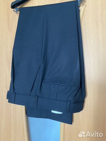 Костюм (пиджак+брюки) на мальчика 140рост