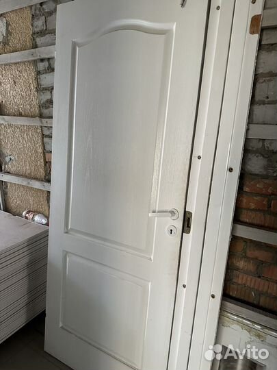 Двери межкомнатные с коробкой бу