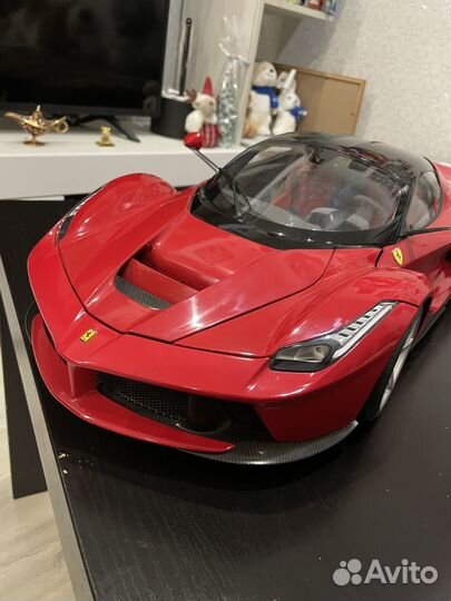 Модель Ferrari