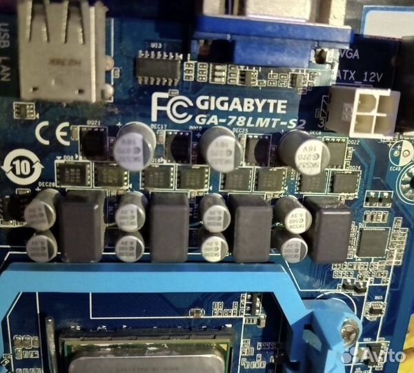 Материнская плата с процессором am3+