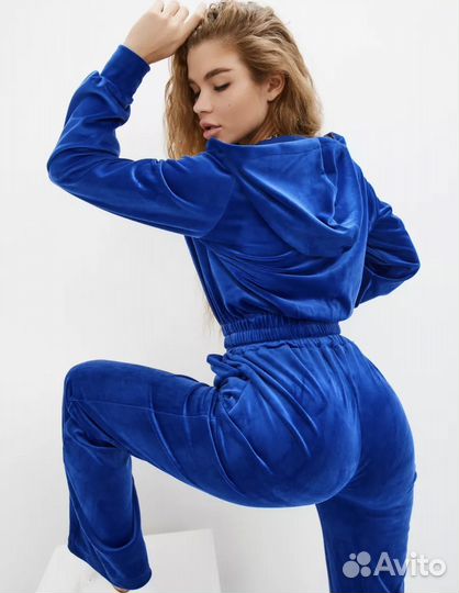 Велюровый костюм