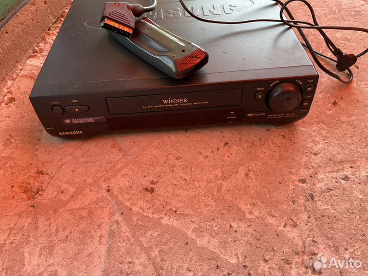 Видеомагнитофон