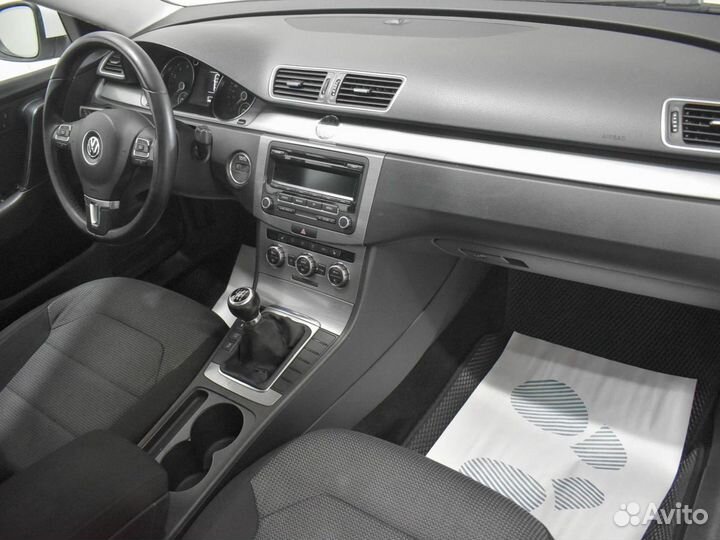 Volkswagen Passat 1.8 МТ, 2012, 201 140 км