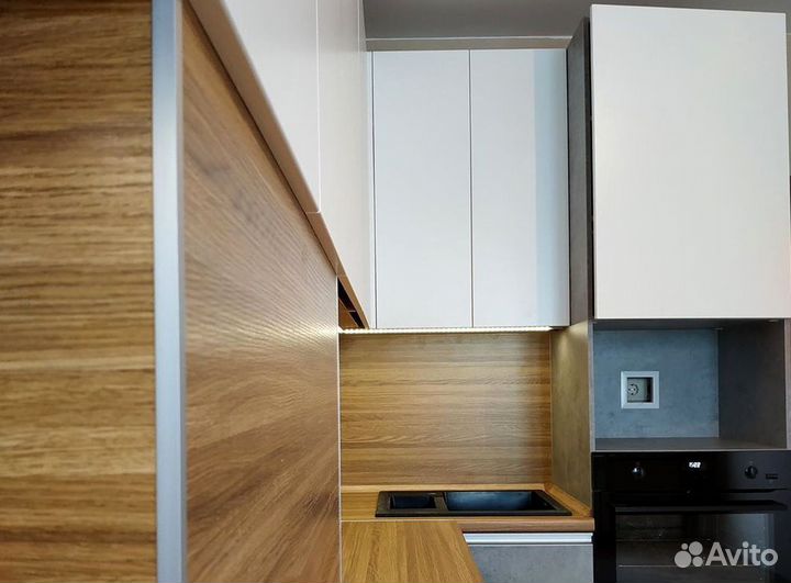 Кухонный гарнитур в стиле минимализм