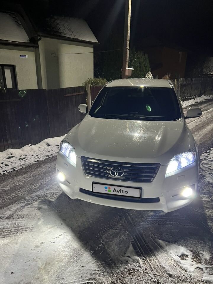 Toyota RAV4: фото владельца