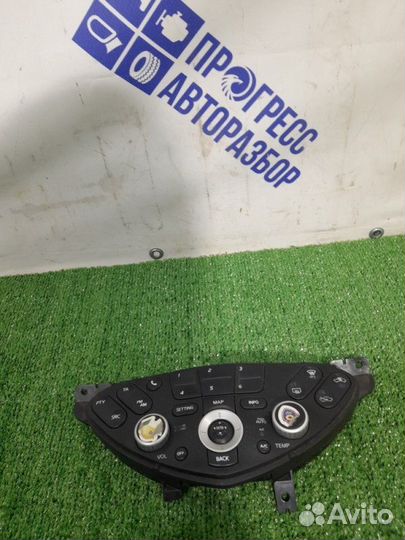 Центральная консоль Nissan Primera P12 седан 2.0