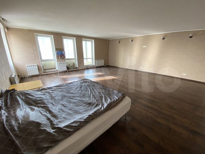 2-к. квартира, 120 м², 10/10 эт.