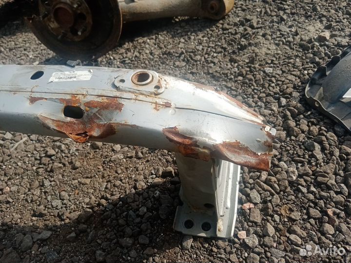 Усилитель передн. бампера Тойота Королла Е15/011г