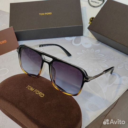 Солнцезащитные очки/имиджевые Tom Ford