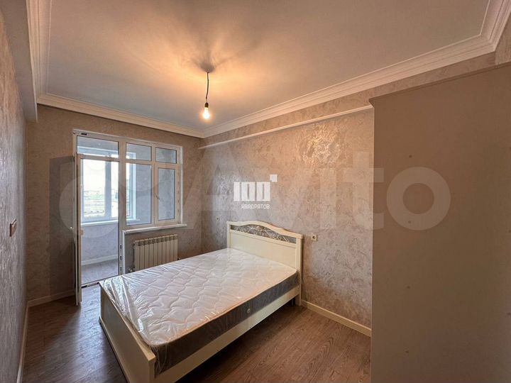 2-к. квартира, 67,2 м², 10/12 эт.