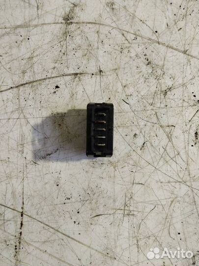 Кнопка стеклоподъемника двери Citroen Xsara 1998