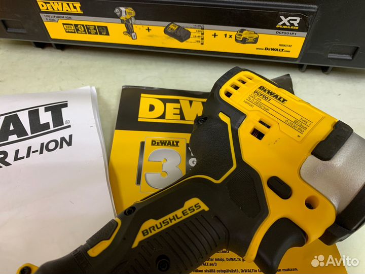 Аккумуляторный гайковерт dewalt DCF901P1 (12В)